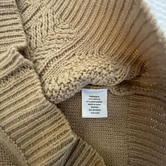 Almost Famous Women's Shirt Acrylic Cream Knit Tank Top Sweater Size M - Picture 5 of 7